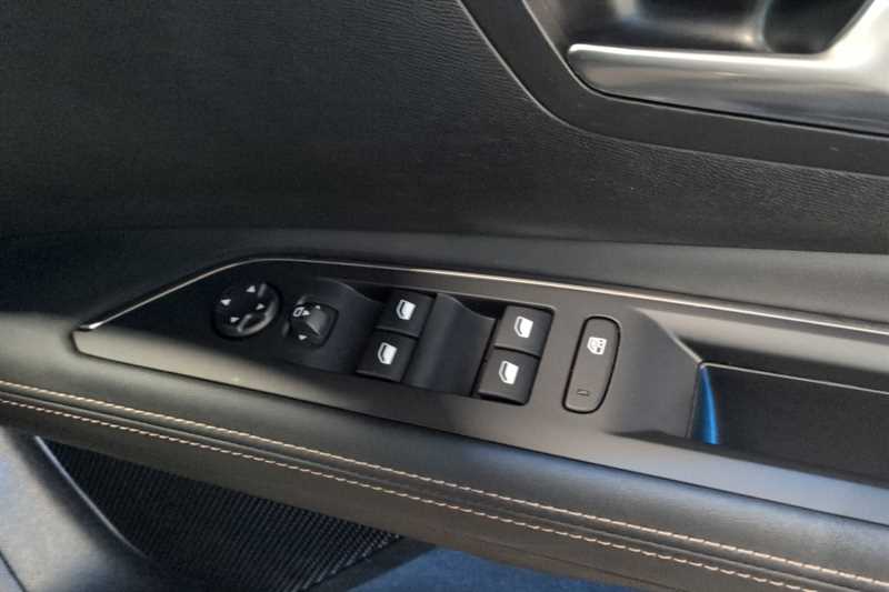 Used Peugeot 3008 2020 for sale - 77700235: Photo 16