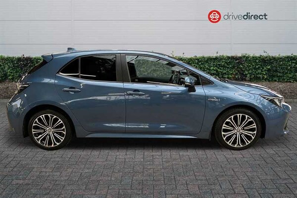 Used Toyota Corolla 2020 for sale - 75944639: Photo 2