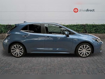 Used Toyota Corolla 2020 for sale - 75944639: Photo 2