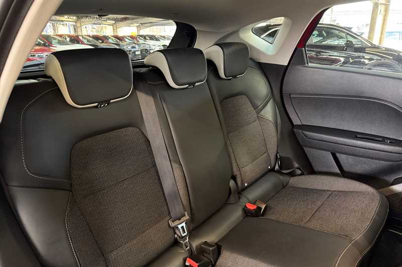 Used Renault Captur for sale - 77566920: Photo 24