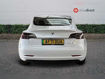 Used Tesla Model 3 2021 for sale - 76096721: Photo
