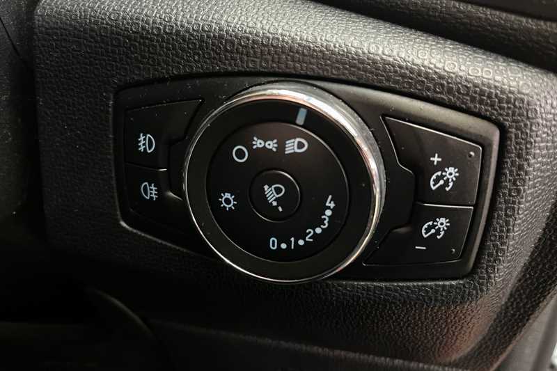 Used Ford Ecosport 2018 for sale - 77900066: Photo 38