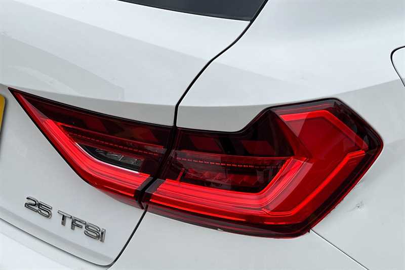 Used Audi A1 for sale - 77566693: Photo 32