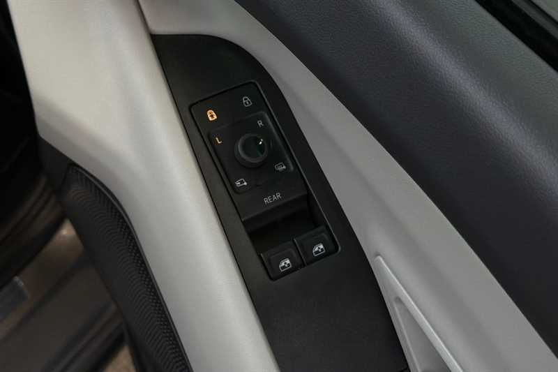 Used Ford Explorer 2024 for sale - 77444807: Photo 16