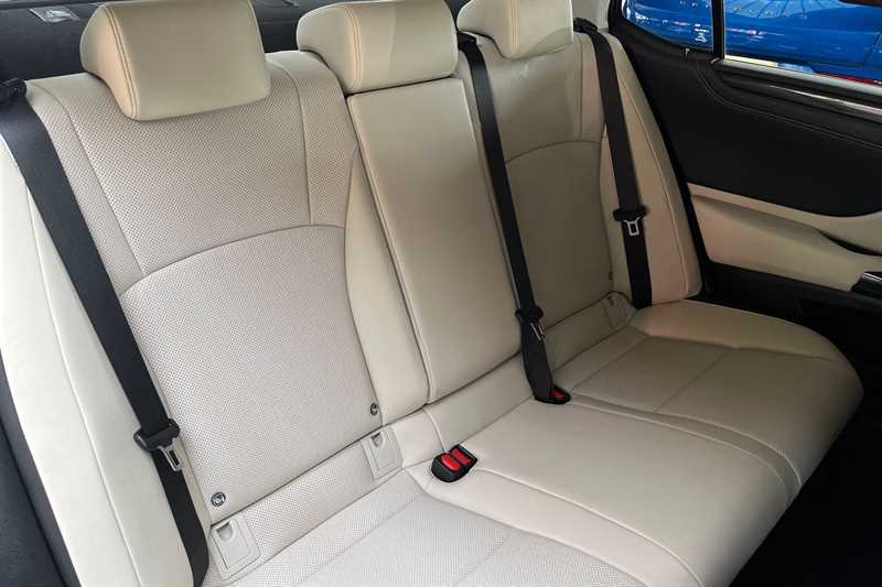 Used Lexus ES 2023 for sale - 76530321: Photo 24