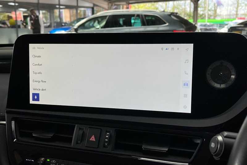 Used Lexus ES 2023 for sale - 76530321: Photo 41