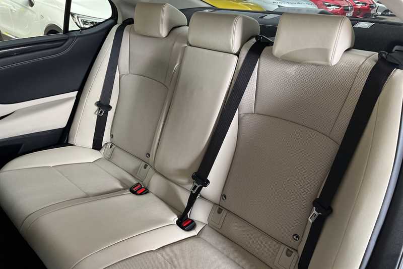 Used Lexus ES 2023 for sale - 76530321: Photo 46