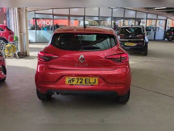 Used Renault Clio 2023 for sale - 77566907: Photo