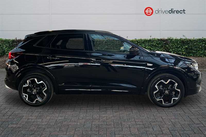 Used Vauxhall Grandland 2023 for sale - 76943802: Photo 2