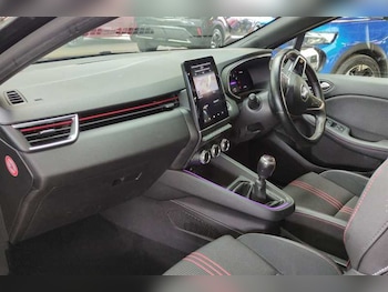 Used Renault Clio 2022 for sale - 78249059: Photo