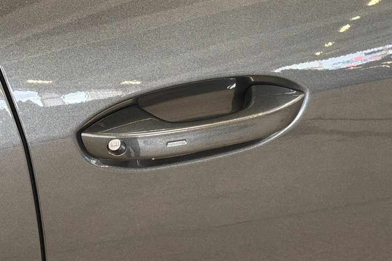 Used Ford Explorer 2024 for sale - 77562105: Photo 33