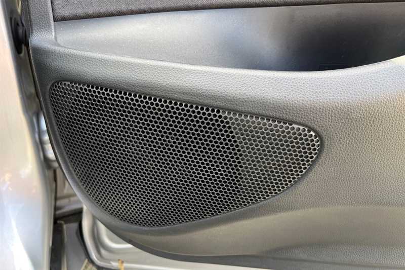 Used Toyota Yaris Cross 2024 for sale - 77727385: Photo 27