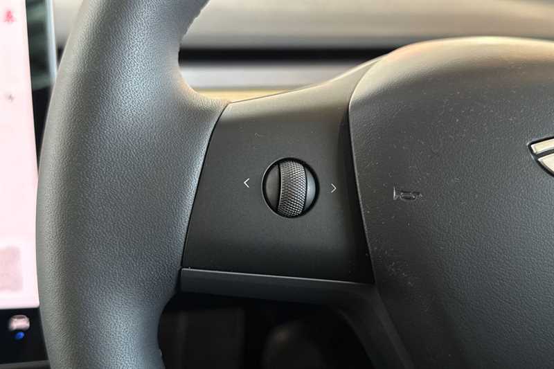 Used Tesla Model Y 2023 for sale - 76463843: Photo 21