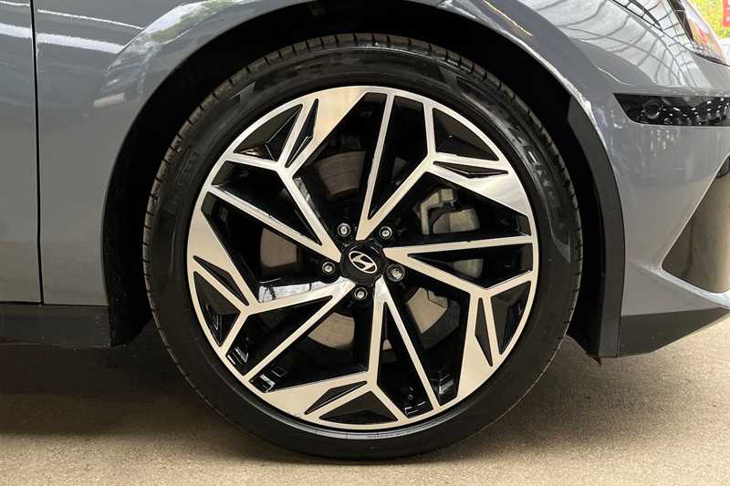 Used Hyundai IONIQ 6 2024 for sale - 76448535: Photo 11