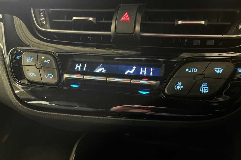 Used Toyota C-HR 2022 for sale - 77711431: Photo 15