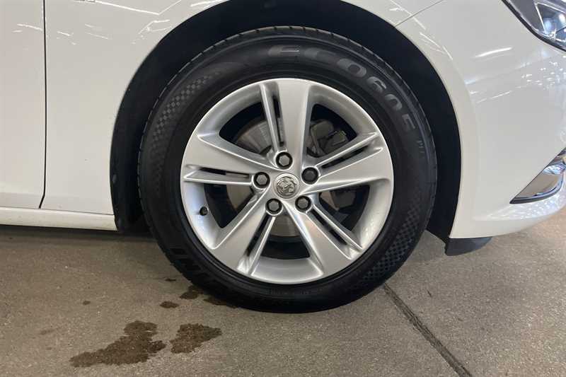 Used Vauxhall Insignia 2018 for sale - 76917586: Photo 9