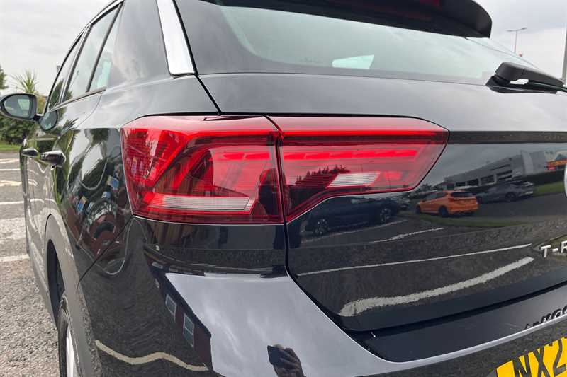 Used Volkswagen T-Roc 2023 for sale - 76530642: Photo 31