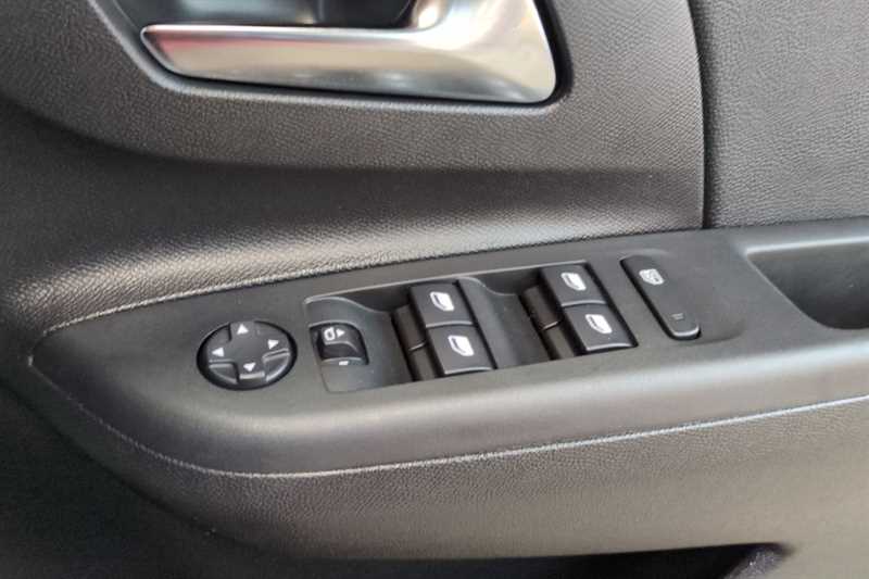 Used Vauxhall Corsa for sale - 77863544: Photo 16