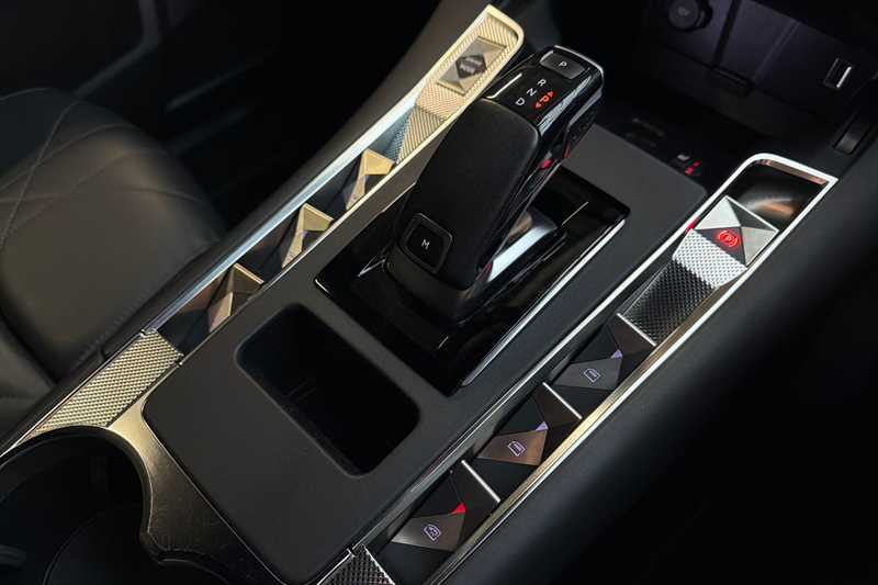 Used DS Automobiles DS 7 Crossback 2018 for sale - 76944949: Photo 42