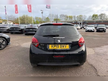 Used Peugeot 208 2019 for sale - 78339440: Photo
