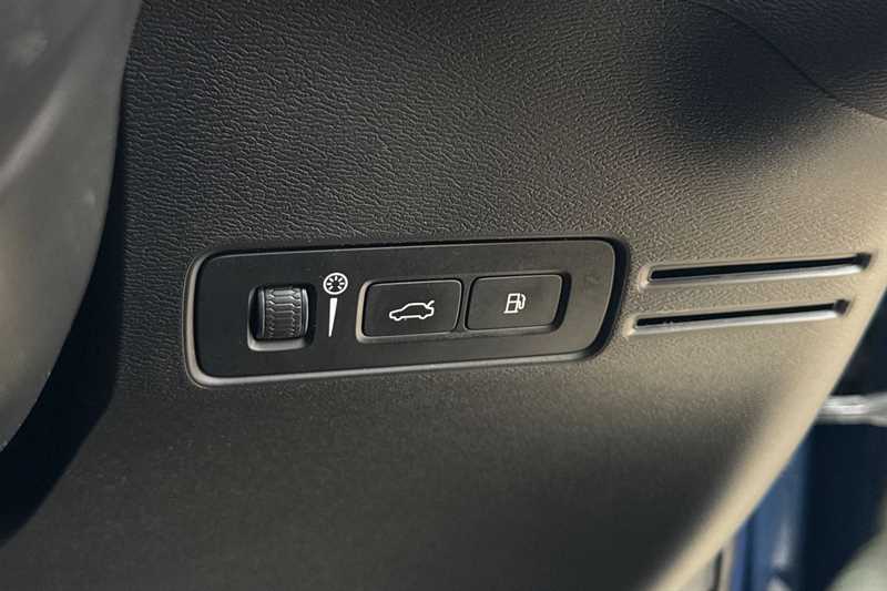 Used Volvo XC40 2021 for sale - 76462617: Photo 41