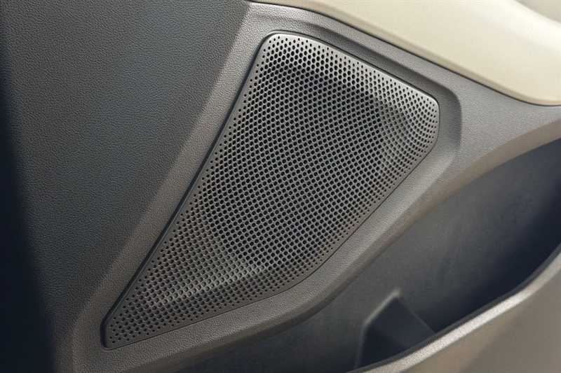 Used Ford Explorer 2024 for sale - 78130550: Photo 27