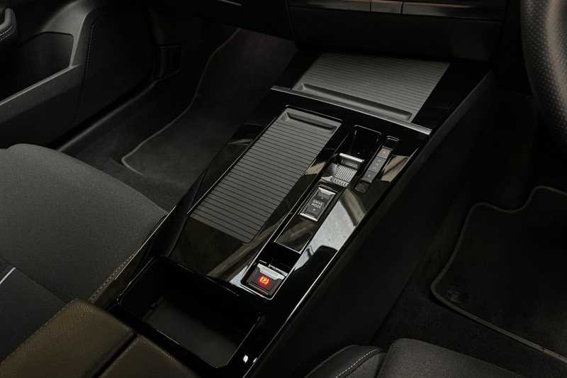 Used Vauxhall Astra 2024 for sale - 76448652: Photo 14