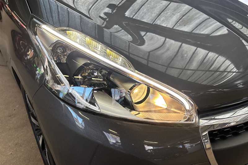 Used Peugeot 208 2018 for sale - 77757029: Photo 29