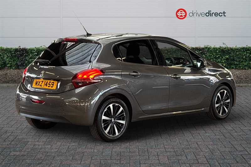 Used Peugeot 208 2018 for sale - 77757029: Photo 3