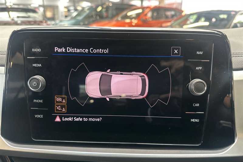 Used Volkswagen T-Roc 2023 for sale - 76945024: Photo 19