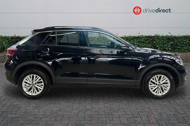 Used Volkswagen T-Roc 2023 for sale - 76945024: Photo 2