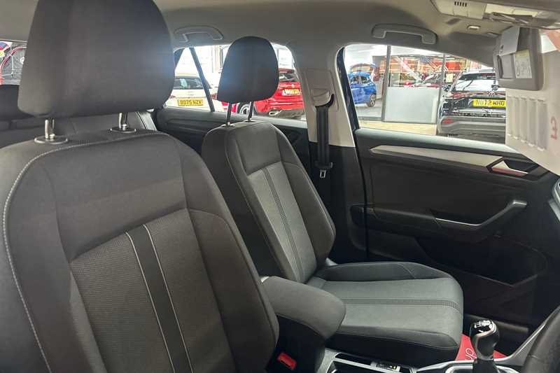 Used Volkswagen T-Roc 2023 for sale - 76945024: Photo 23