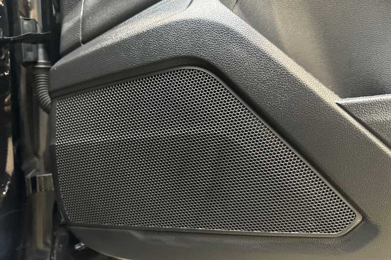 Used Volkswagen T-Roc 2023 for sale - 76945024: Photo 27