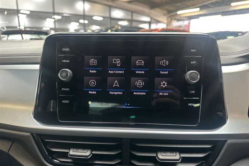 Used Volkswagen T-Roc 2023 for sale - 76790738: Photo 17