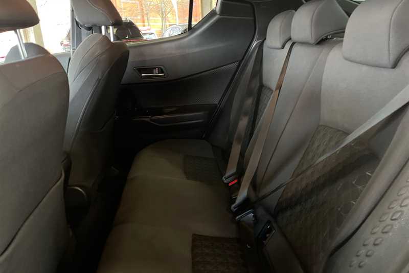 Used Toyota C-HR 2022 for sale - 77349103: Photo 24