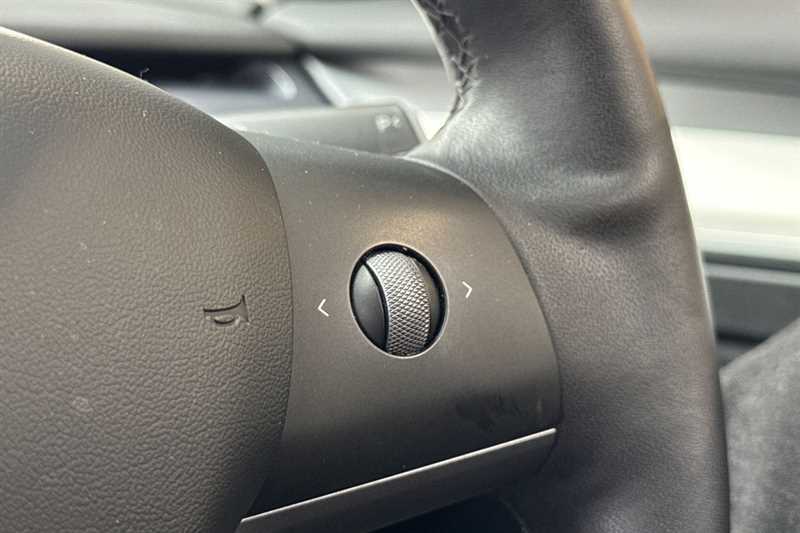 Used Tesla Model 3 2021 for sale - 76756607: Photo 22