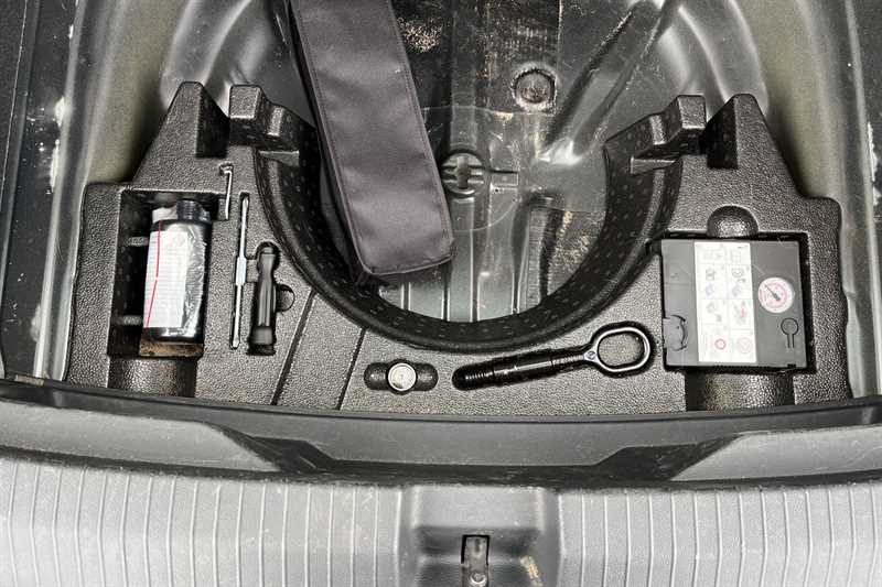 Used Volkswagen T-Roc 2023 for sale - 76524516: Photo 37