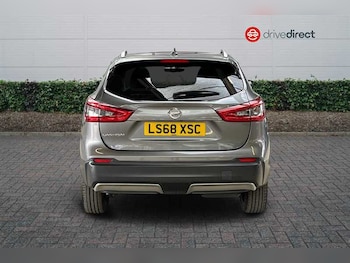 Used Nissan Qashqai 2018 for sale - 76530204: Photo