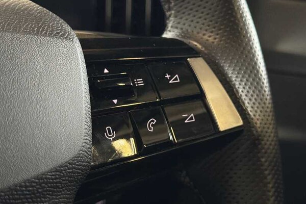 Used Vauxhall Astra 2023 for sale - 76329389: Photo 22
