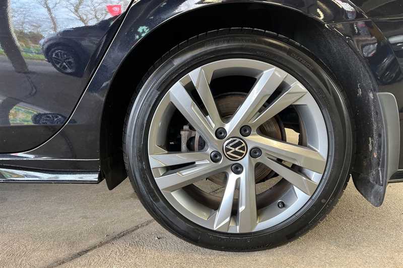 Used Volkswagen Golf 2022 for sale - 76944980: Photo 11