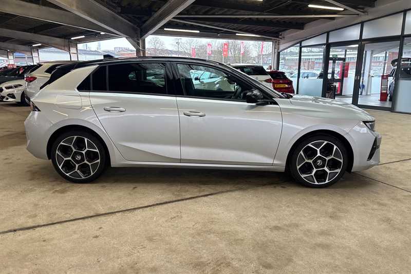 Used Vauxhall Astra 2024 for sale - 77481278: Photo 2