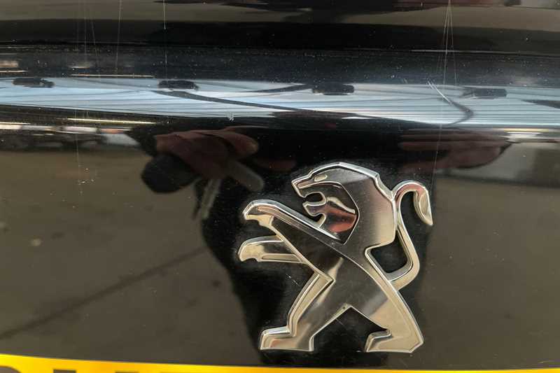 Used Peugeot 2008 2020 for sale - 77362080: Photo 30