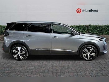 Used Peugeot 5008 2021 for sale - 77219004: Photo