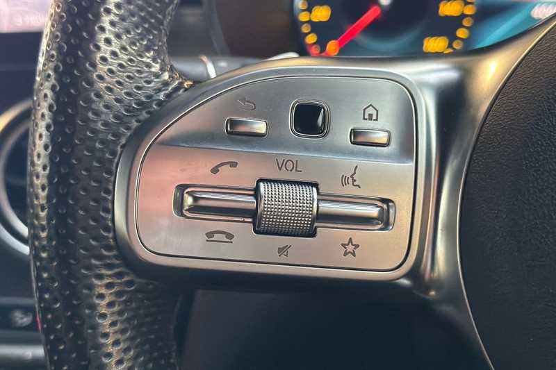 Used Mercedes-Benz GLC 2021 for sale - 77322404: Photo 21