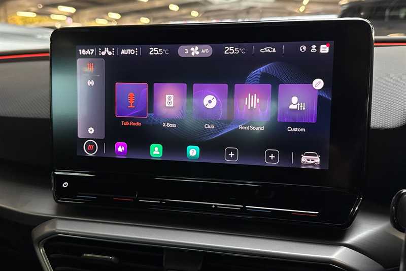 Used SEAT Leon 2021 for sale - 76529352: Photo 43