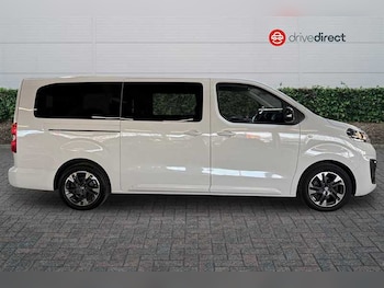 Used Vauxhall Vivaro Life 2023 for sale - 77362599: Photo