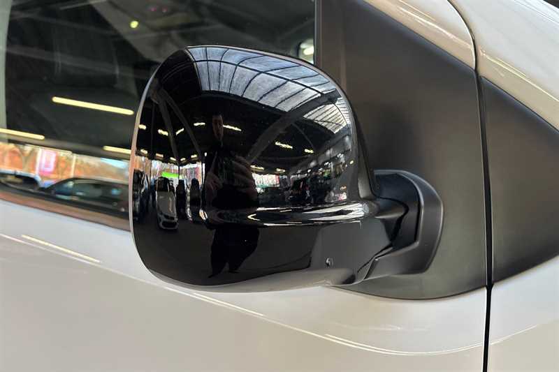 Used Vauxhall Vivaro Life 2023 for sale - 77362599: Photo 35