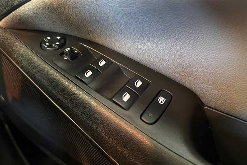 Used Vauxhall Crossland X 2020 for sale - 77146471: Photo 16