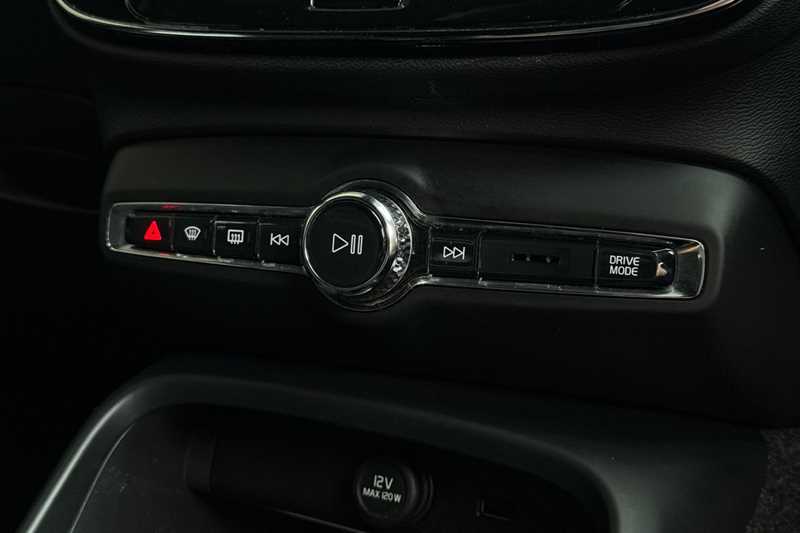 Used Volvo XC40 2021 for sale - 77296118: Photo 37