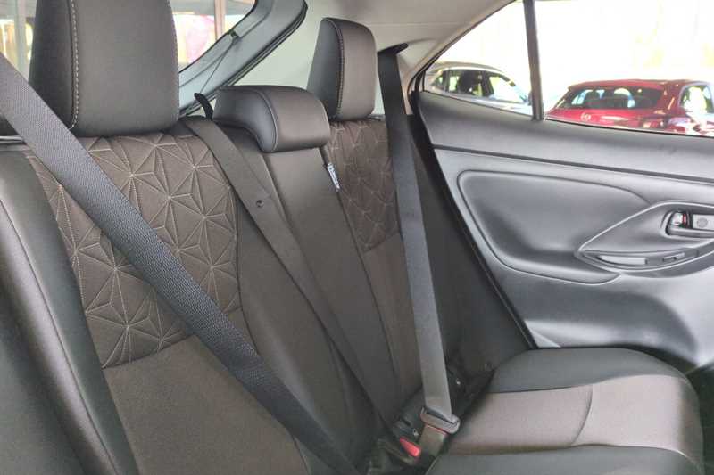 Used Toyota Yaris Cross 2024 for sale - 77899683: Photo 24